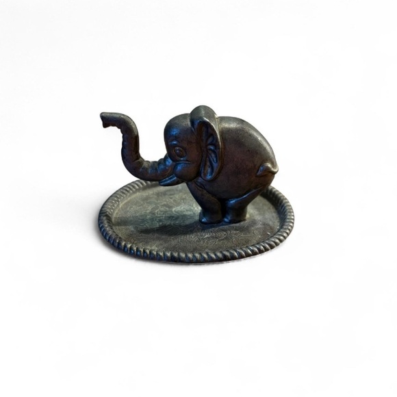 VTG Brass Elephant Ring Holder Jewelry Trinket Dish Trunk Up Good Luck Decor - Picture 2 of 4